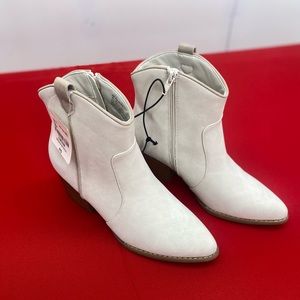 NWT a.n.a. Delno StackBooties